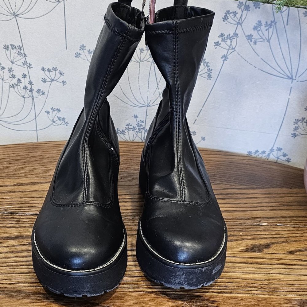 Design Lab Platform Boots - Picture 1 of 10